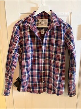 Frank & Eileen Barry Blue and Red Plaid Italian Flannel Button-Down Shirt M